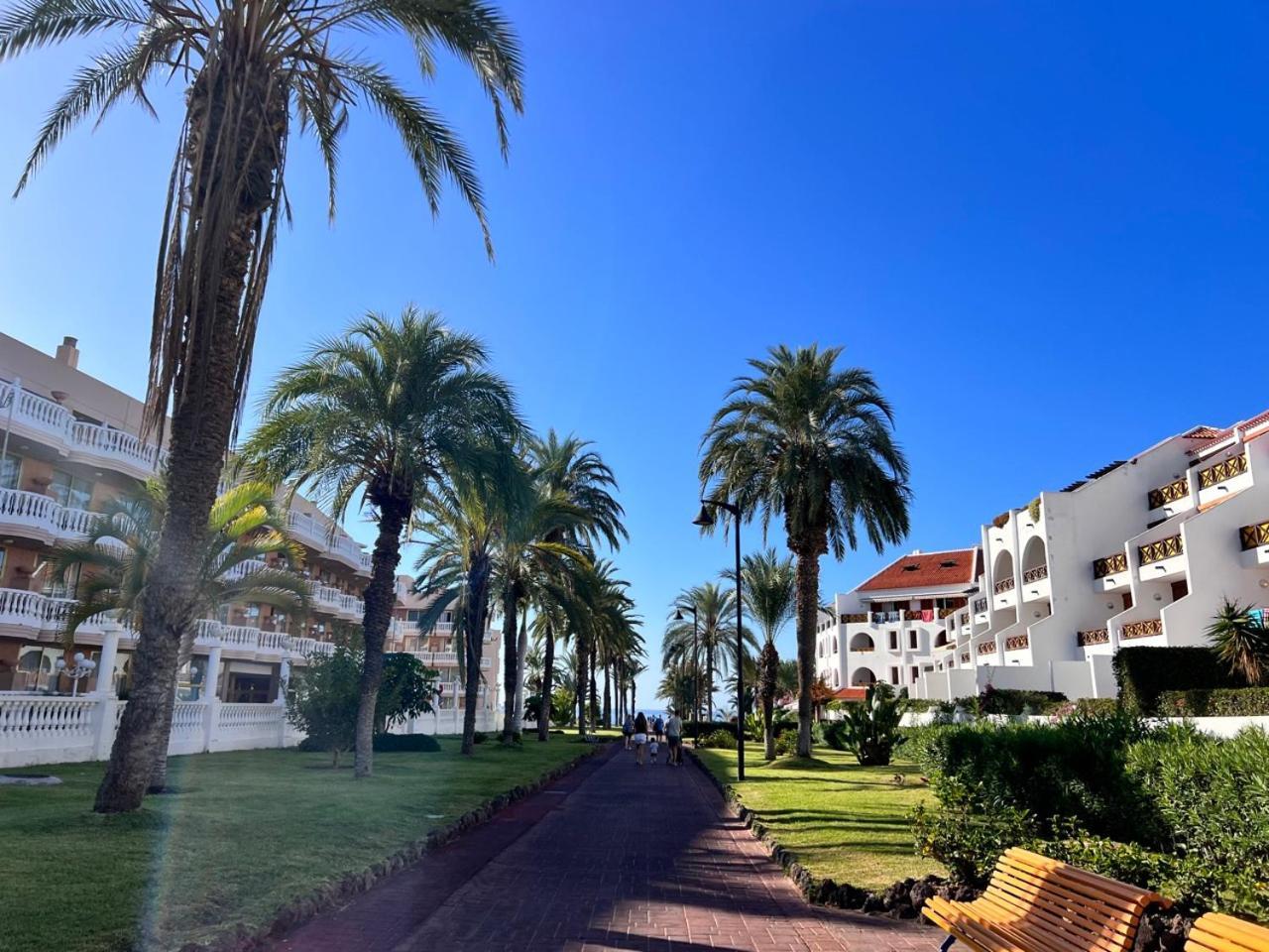 Apartamento Seafront New Modern Playa de las Américas Exterior foto
